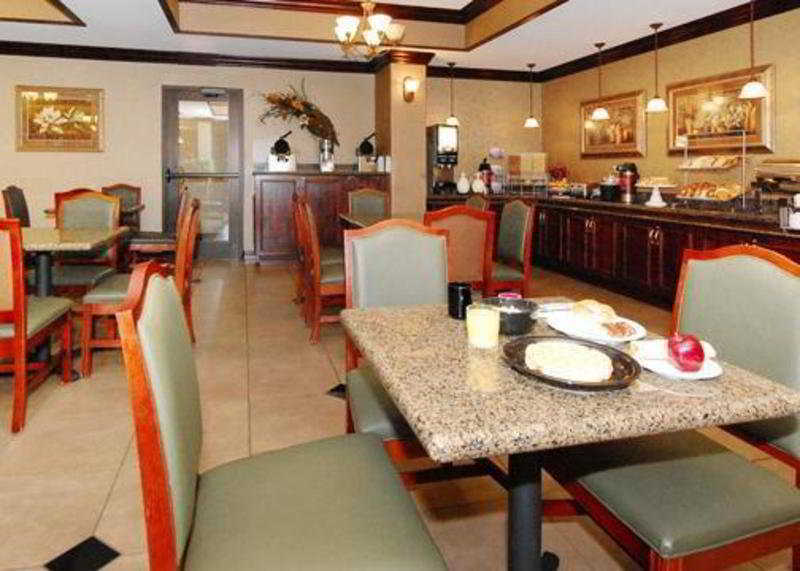 Holiday Inn Express And Suites Springfield Medical District By Ihg Restaurant foto